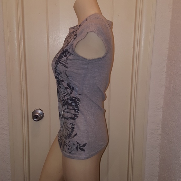 Cute Tee - Picture 3 of 4